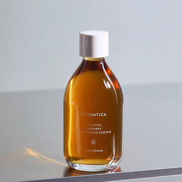 Sejas ādu atjaunojoša koncentrēta esence ar rozmarīna ekstraktu Aromatica Vitalizing Rosemary Concentrated Essence